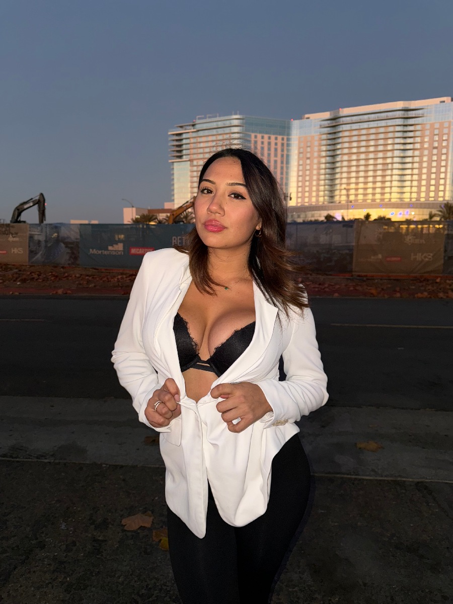 Take a pause and enjoy Ali Cruz — streaming from Baghdad