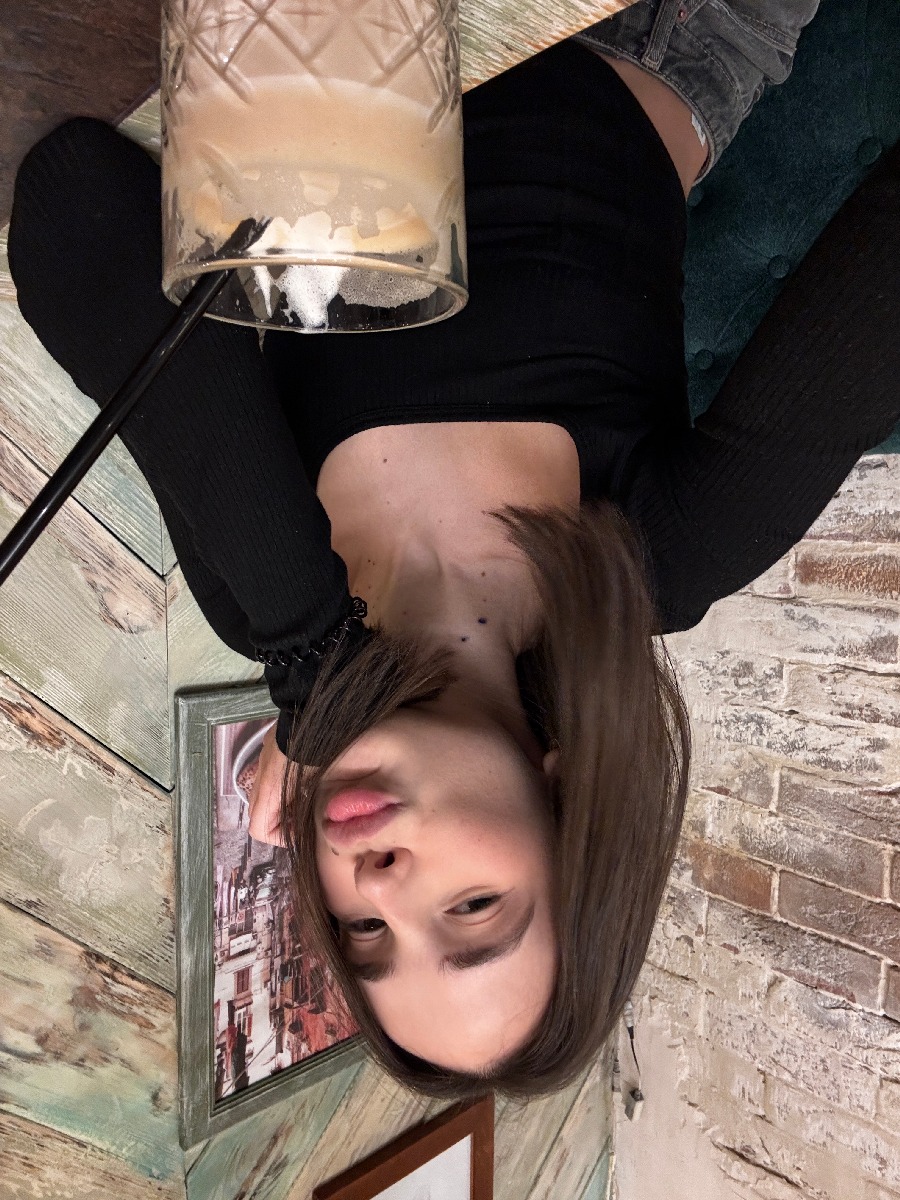 Fresh photos, fresh mood — Tina online in Baghdad